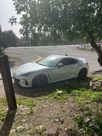 סובארו BRZ