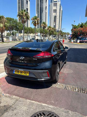 יונדאי איוניק