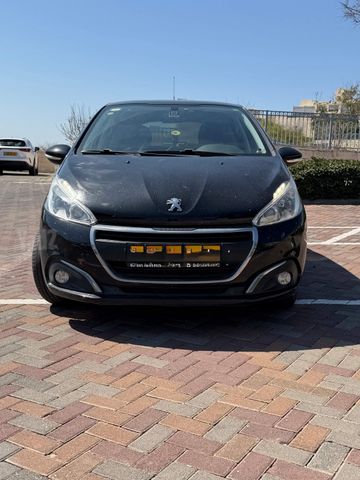 פיג'ו 208