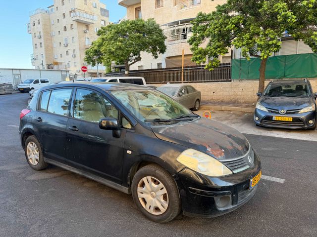 ניסאן טידה