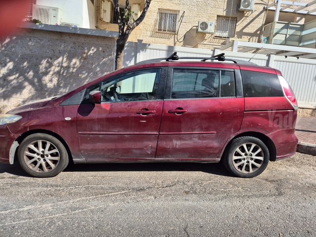 מודעת רכב מאזדה 5