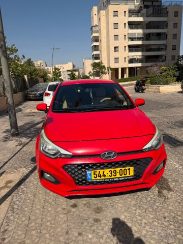 מודעת רכב יונדאי i20
