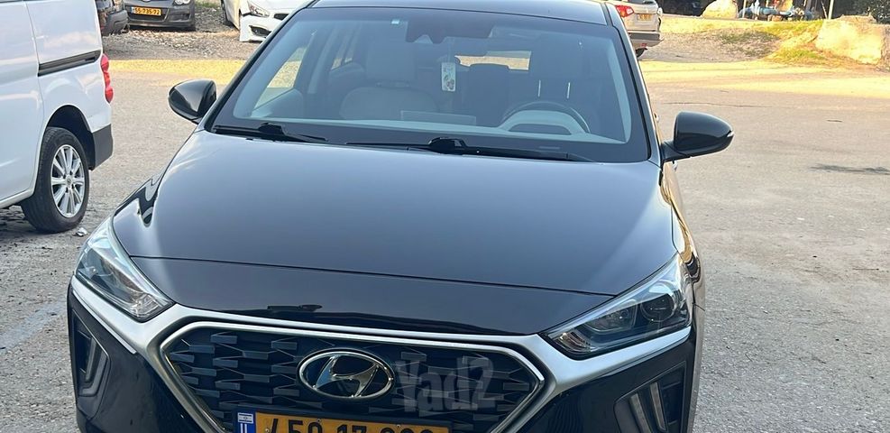 יונדאי איוניק