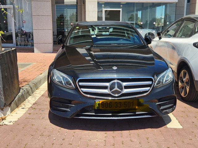 מודעת רכב מרצדס-בנץ E-class