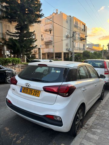 יונדאי i20