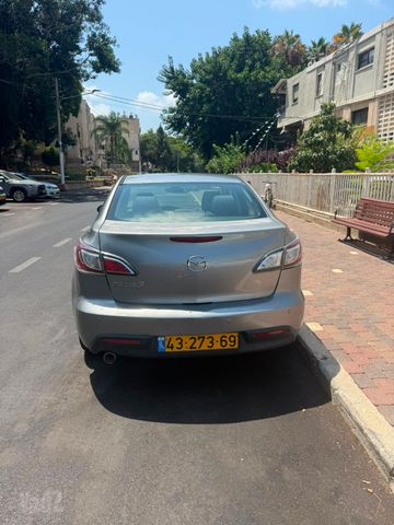 מאזדה 3