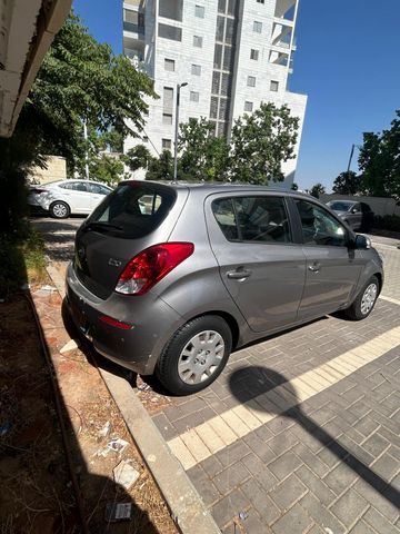 יונדאי i20