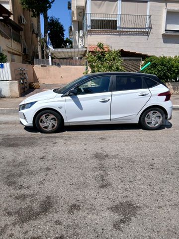 יונדאי i20