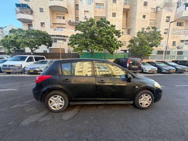 ניסאן טידה