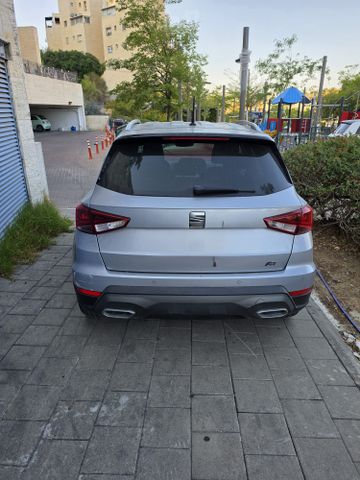 סיאט ארונה