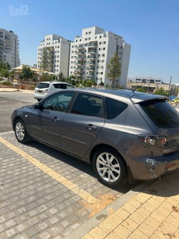 מאזדה 3