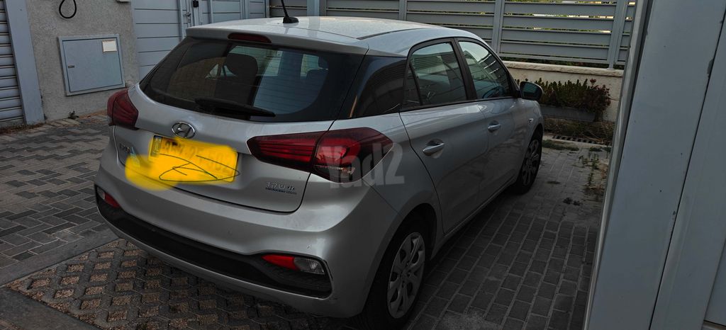 יונדאי i20