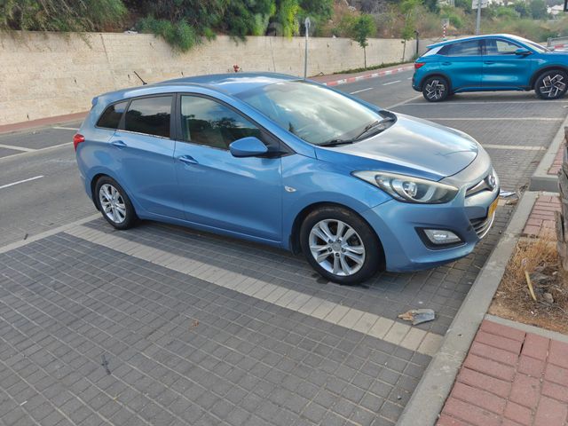 יונדאי i30