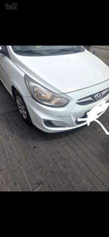 יונדאי אקסנט i25