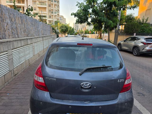 יונדאי i20