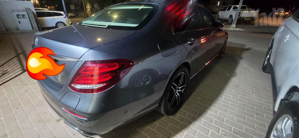 מרצדס-בנץ E-class
