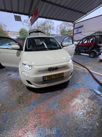 פיאט 500E