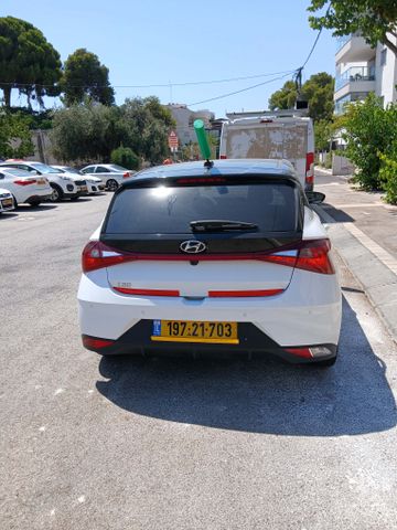 יונדאי i20