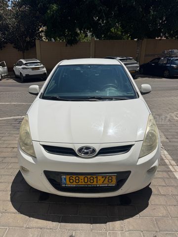 מודעת רכב יונדאי i20