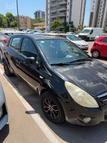 יונדאי i20