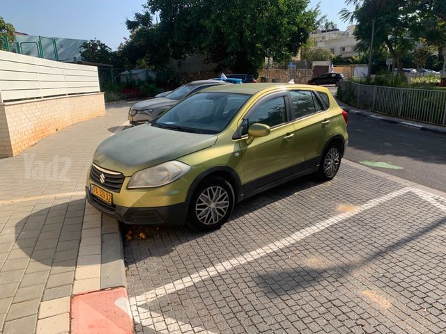 מודעת רכב סוזוקי קרוסאובר