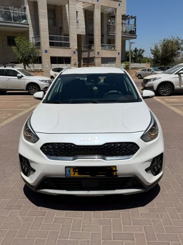 קיה נירו