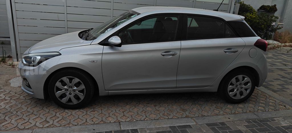 מודעת רכב יונדאי i20