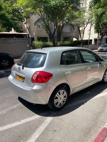 טויוטה אוריס