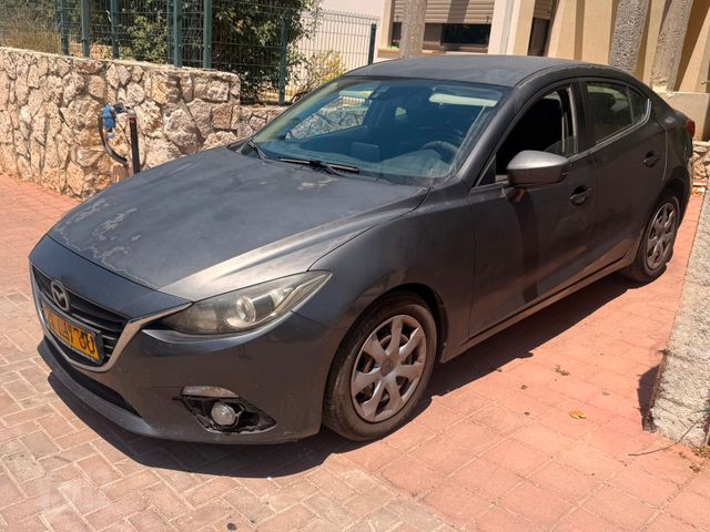 מאזדה 3