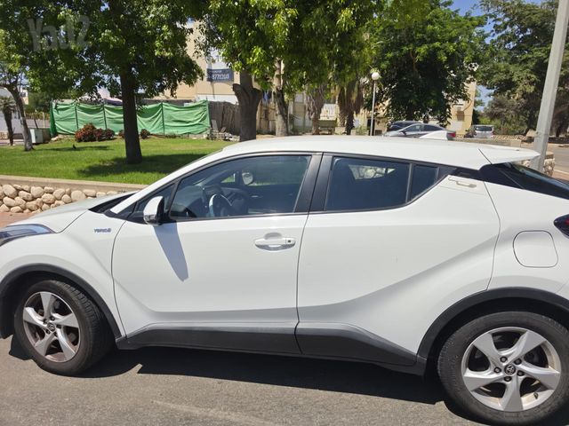 טויוטה C-HR