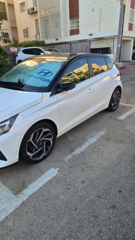 יונדאי i20