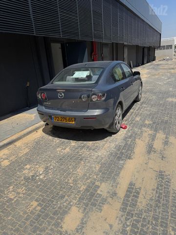 מודעת רכב מאזדה 3