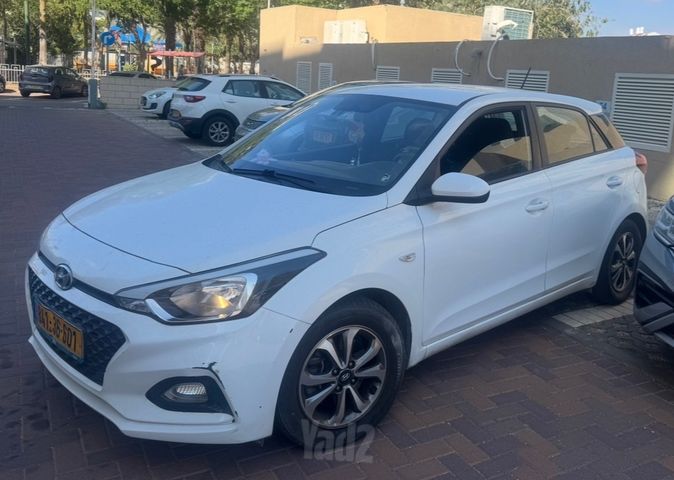יונדאי i20