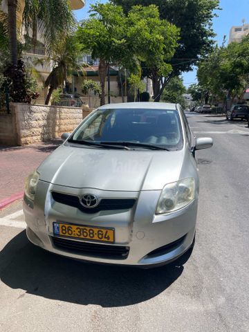 טויוטה אוריס