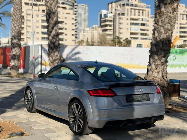 אאודי TT