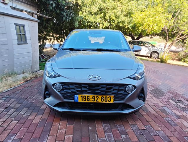 יונדאי i10