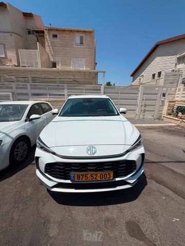 מודעת רכב אם ג'י ZS