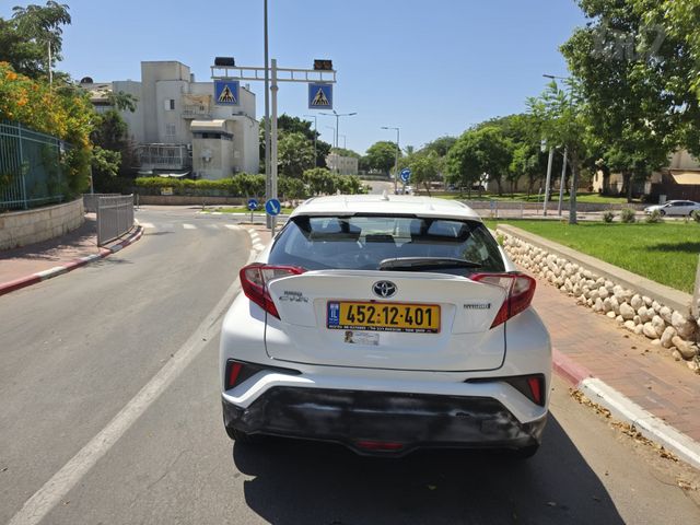 טויוטה C-HR