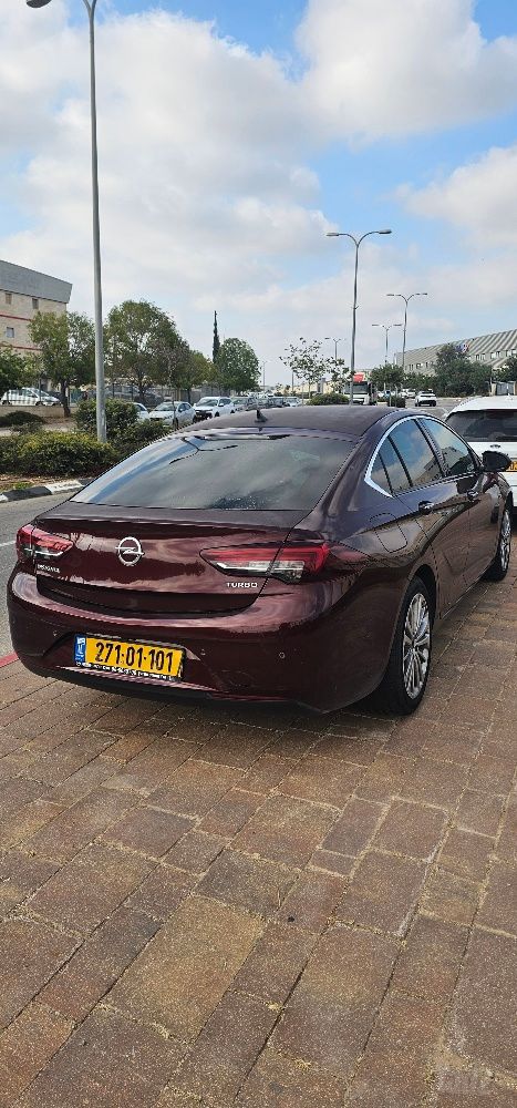 אופל אינסיגניה