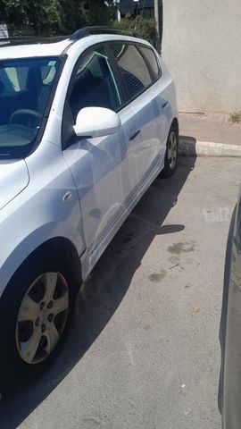 יונדאי i30