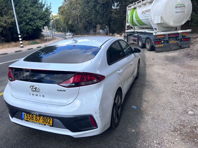 יונדאי איוניק