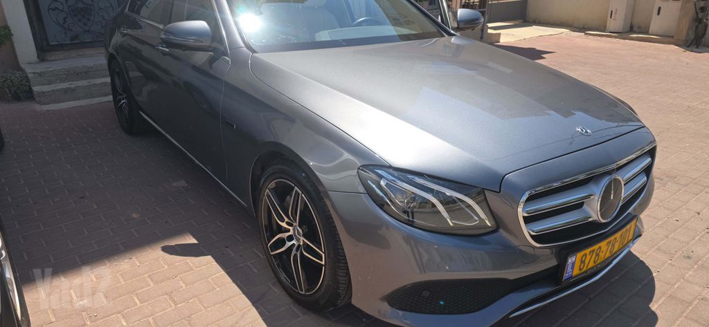 מודעת רכב מרצדס-בנץ E-class