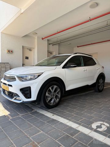 קיה סטוניק