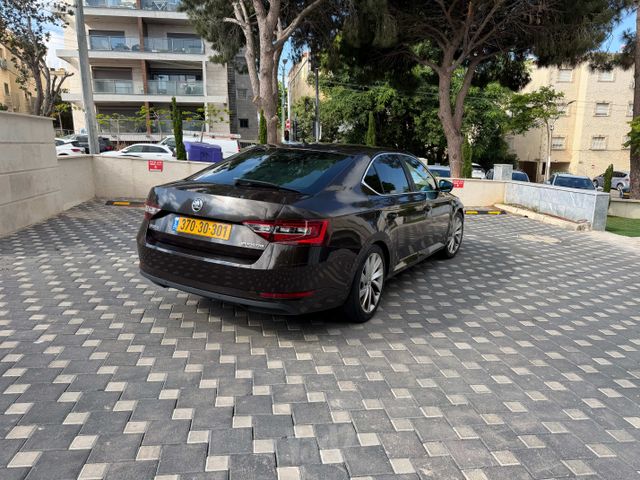 מודעת רכב סקודה סופרב