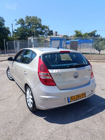 יונדאי i30