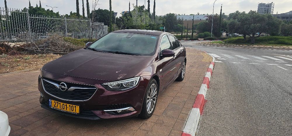 אופל אינסיגניה