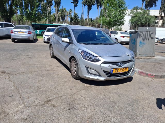 יונדאי i30