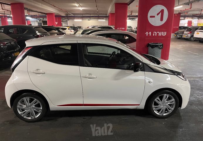 טויוטה אייגו