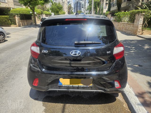 יונדאי i10