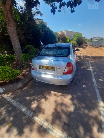 יונדאי אקסנט i25